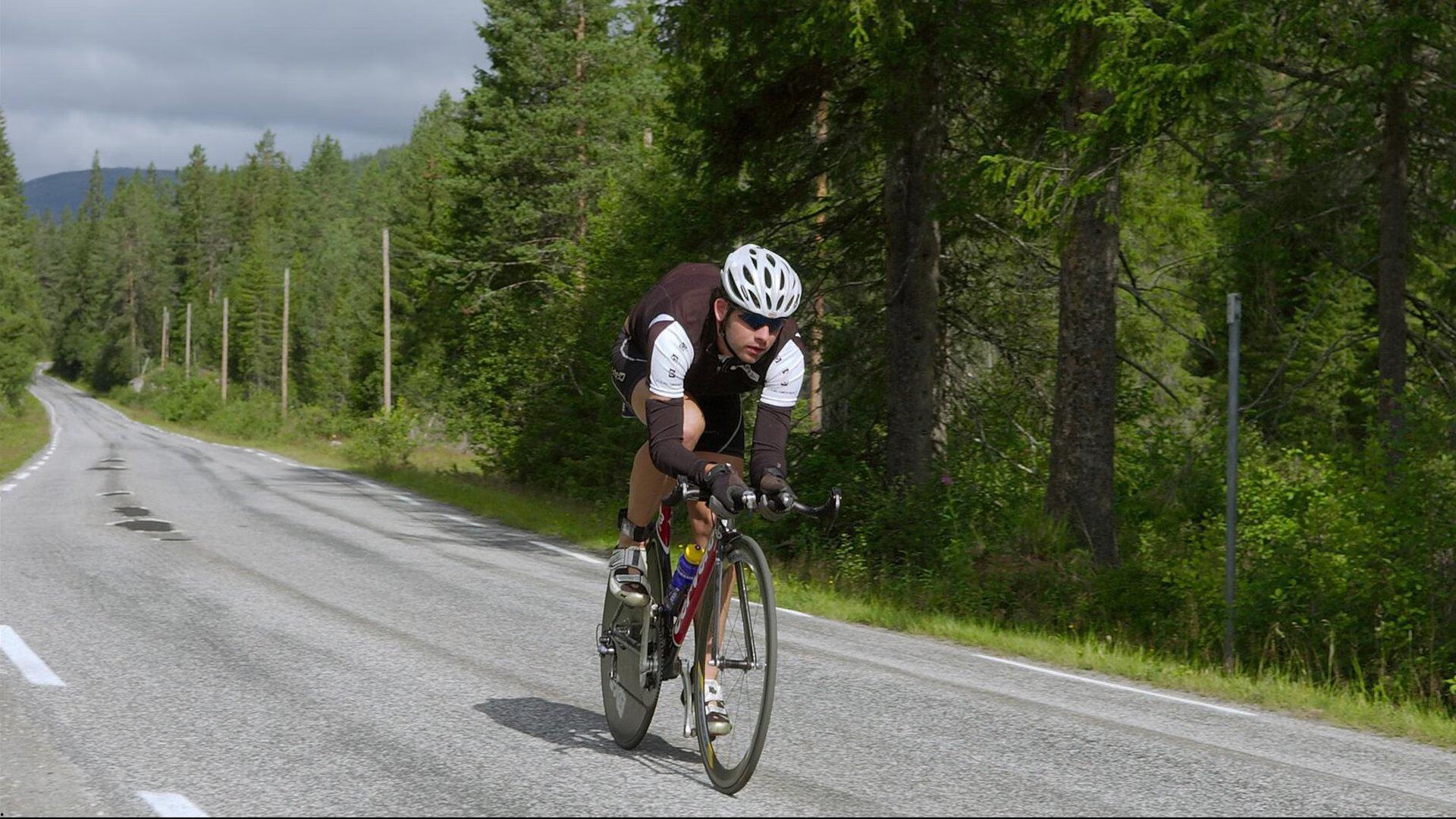 陨石坠落，从75万到1200万，努涅斯如何让西乙球队赌上未来