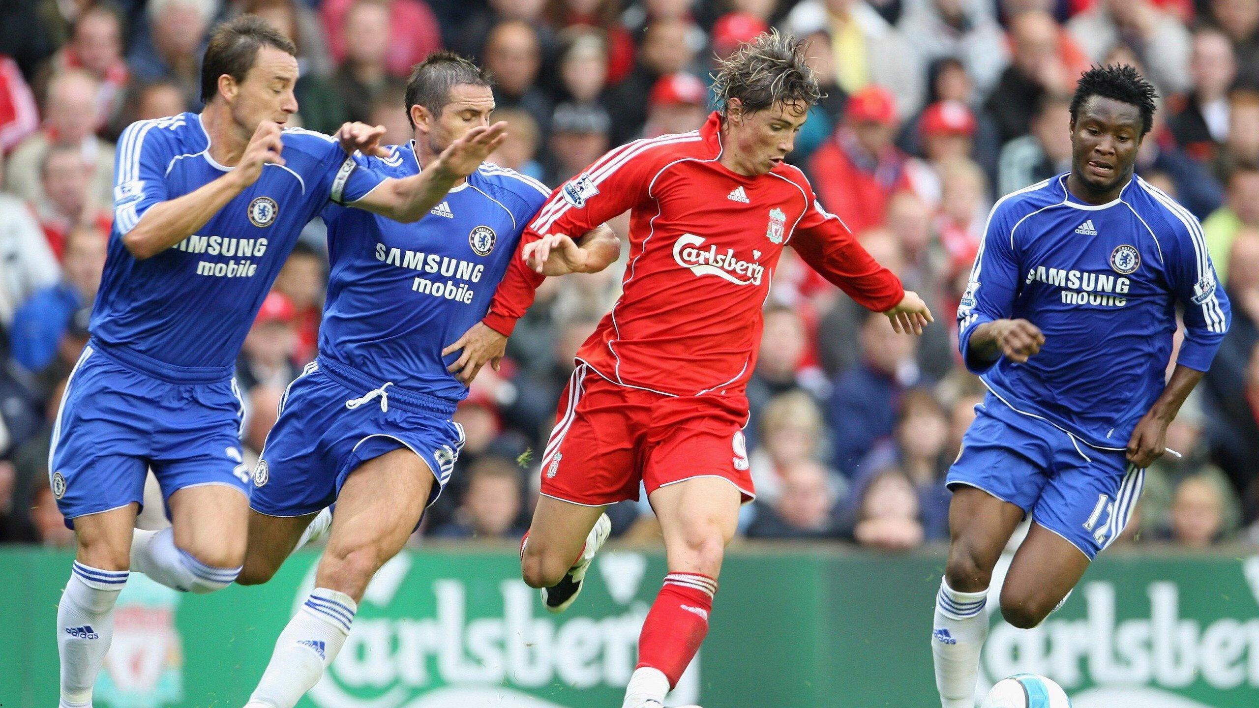 豪门争夺顶级射手，夏季转会窗口聚焦前锋大挪移